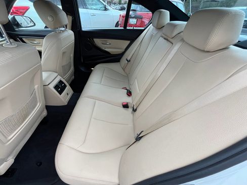 Used 2017 BMW 320i Sedan image 17