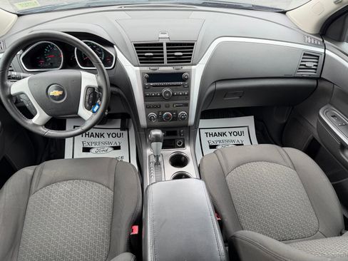 Used 2011 Chevrolet Traverse LT w/ Personal Connectivity Package FWD image 15