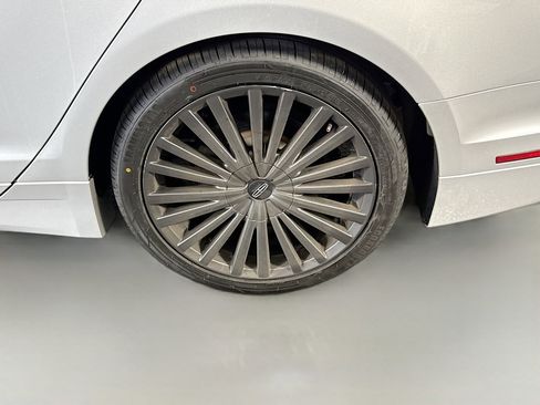 Used 2018 Lincoln MKZ Reserve w/ Climate Package AWD/4WD image 37