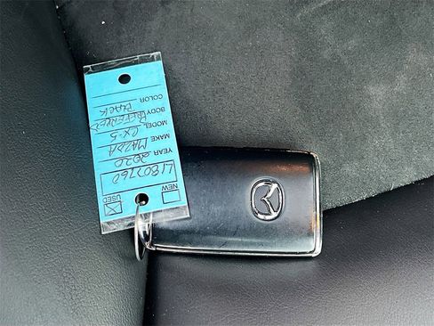 Used 2020 MAZDA CX-5 Touring image 36