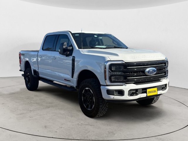 Used 2025 Ford F350 Platinum w/ Tremor Off-Road Package AWD/4WD image 3