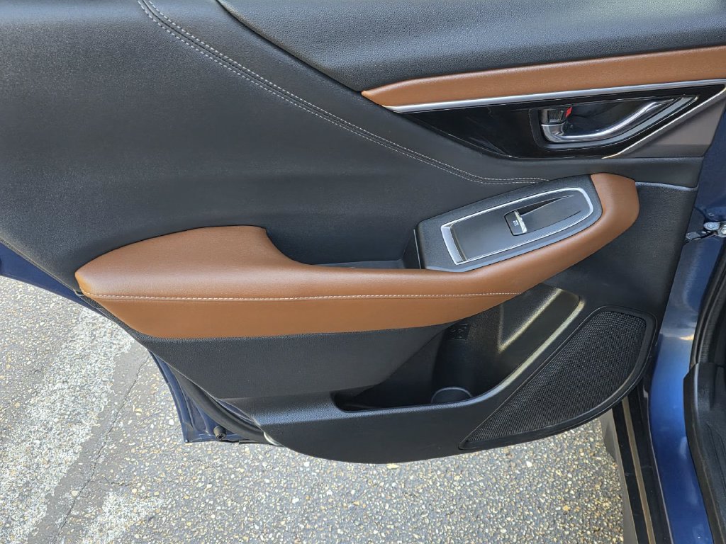 Used 2022 Subaru Outback Touring AWD/4WD image 32