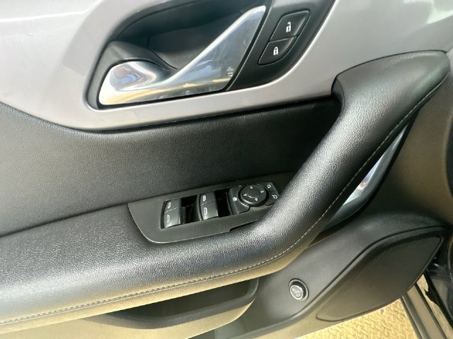 Used 2021 Chevrolet Blazer LT FWD image 23