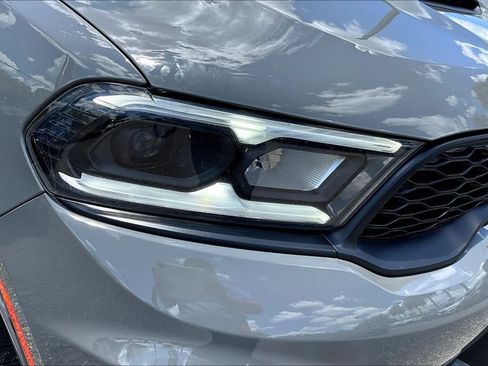 Used 2022 Dodge Durango R/T w/ Blacktop Package AWD/4WD image 33