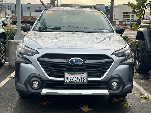 Used 2023 Subaru Outback Limited image 5