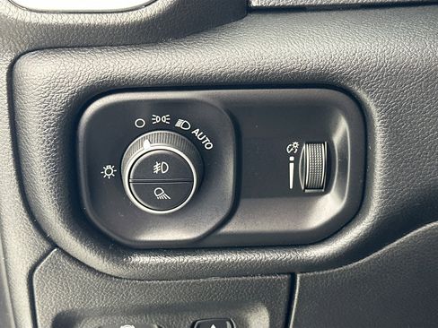 Used 2022 RAM 1500 Big Horn image 10