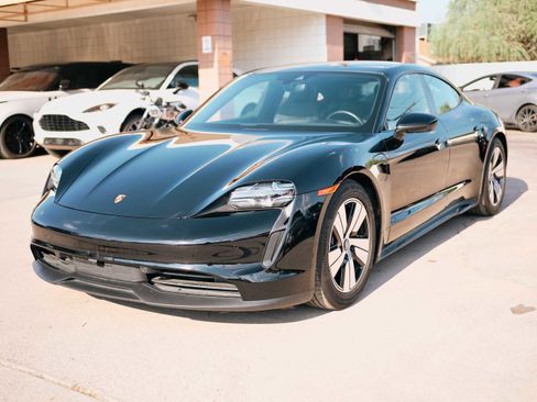 Used 2023 Porsche Taycan image 1