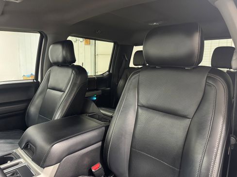 Used 2017 Ford F150 Lariat w/ Equipment Group 502A Luxury image 5