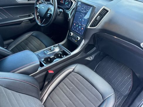 Certified 2021 Ford Edge ST-Line w/ Class II Trailer Tow Package image 16