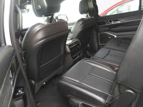 Used 2024 Jeep Wagoneer L Series II w/ Flexible Seating Group image 2