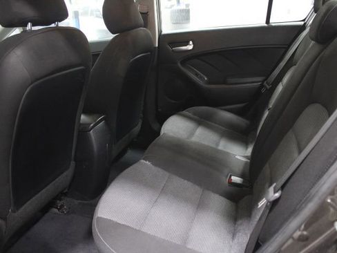 Used 2018 Kia Forte LX image 36