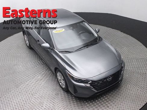 Used 2024 Nissan Sentra S FWD image 3
