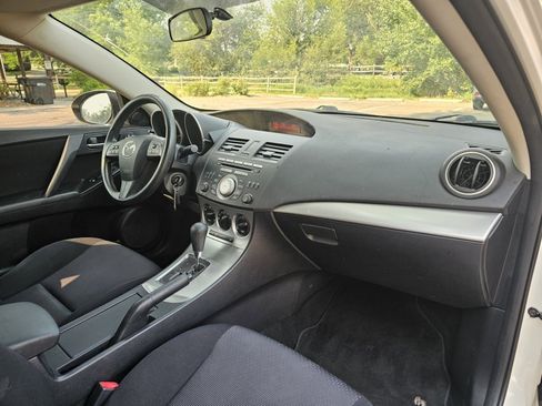 Used 2010 MAZDA MAZDA3 i Touring FWD image 38