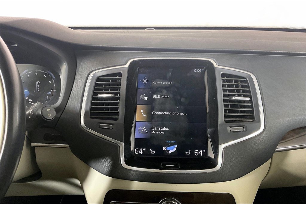 Used 2018 Volvo XC90 T5 Momentum w/ Convenience Package AWD/4WD image 5