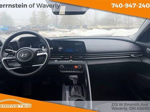 Used 2024 Hyundai Elantra SEL image 6
