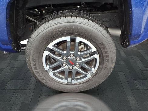 Used 2024 Toyota Tacoma TRD Sport image 35