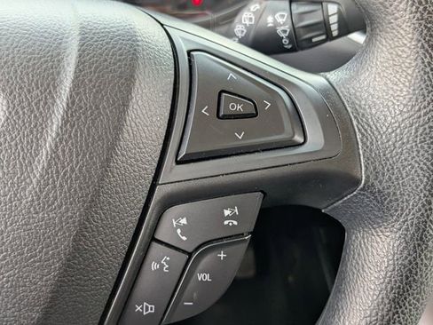 Used 2023 Ford Edge SE AWD/4WD image 25