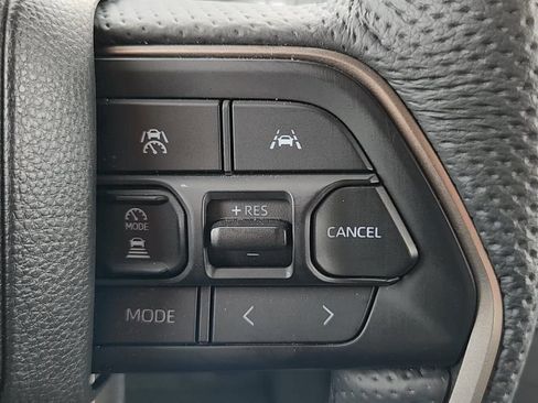 Used 2025 Toyota Tacoma SR5 image 12