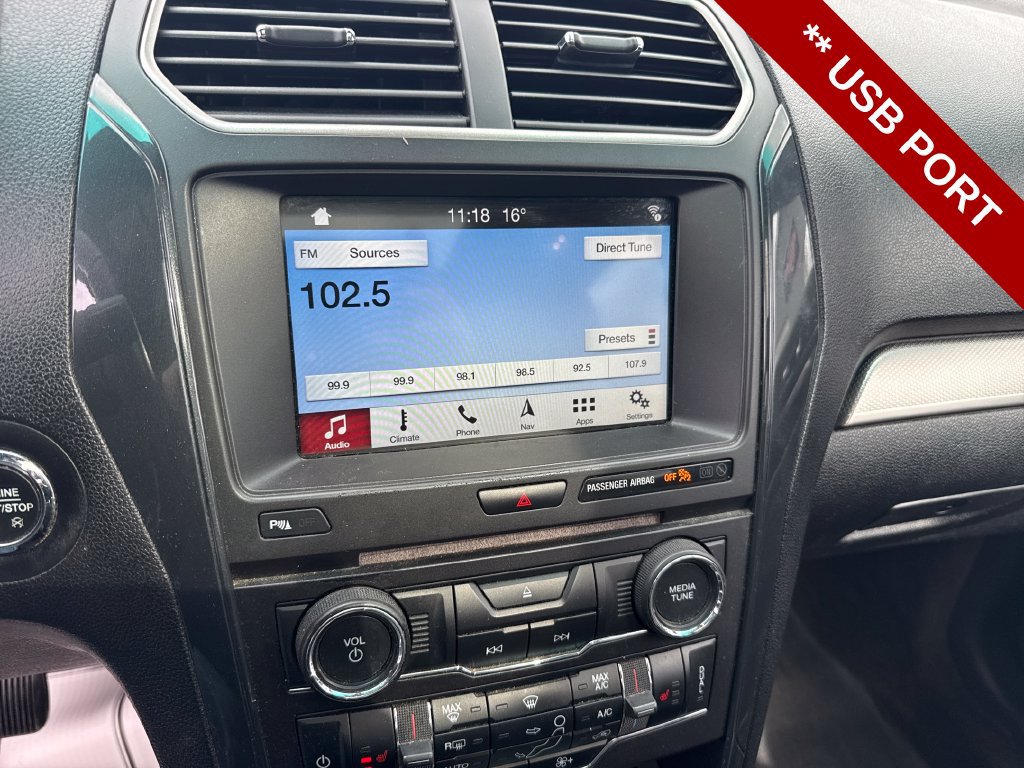 Used 2018 Ford Explorer XLT w/ Equipment Group 202A AWD/4WD image 22