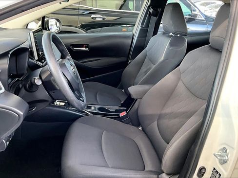 Used 2020 Toyota Corolla LE image 8