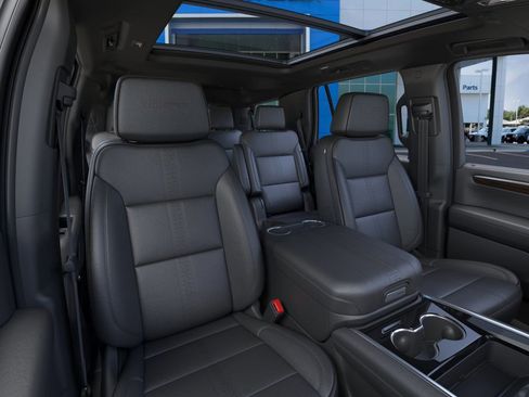 New 2026 Chevrolet Tahoe High Country w/ LPO, Get Active Package AWD/4WD image 16