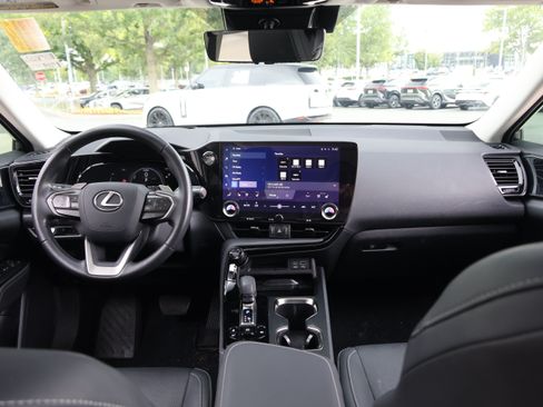 Used 2024 Lexus NX 350h AWD image 17