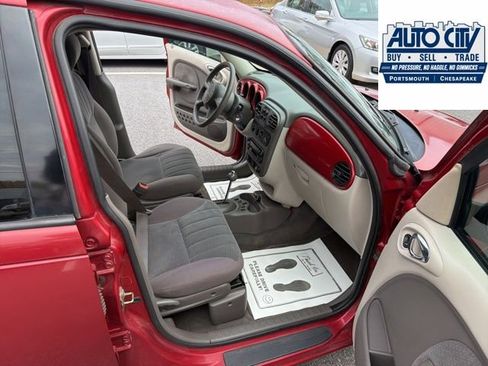 Used 2005 Chrysler PT Cruiser Touring w/ Moonroof Group FWD image 31