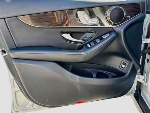 Used 2017 Mercedes-Benz GLC 300 image 20