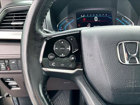 Used 2019 Honda Odyssey Touring image 11