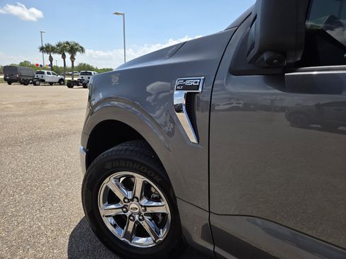 Used 2024 Ford F150 XLT w/ Mobile Office Package RWD image 11