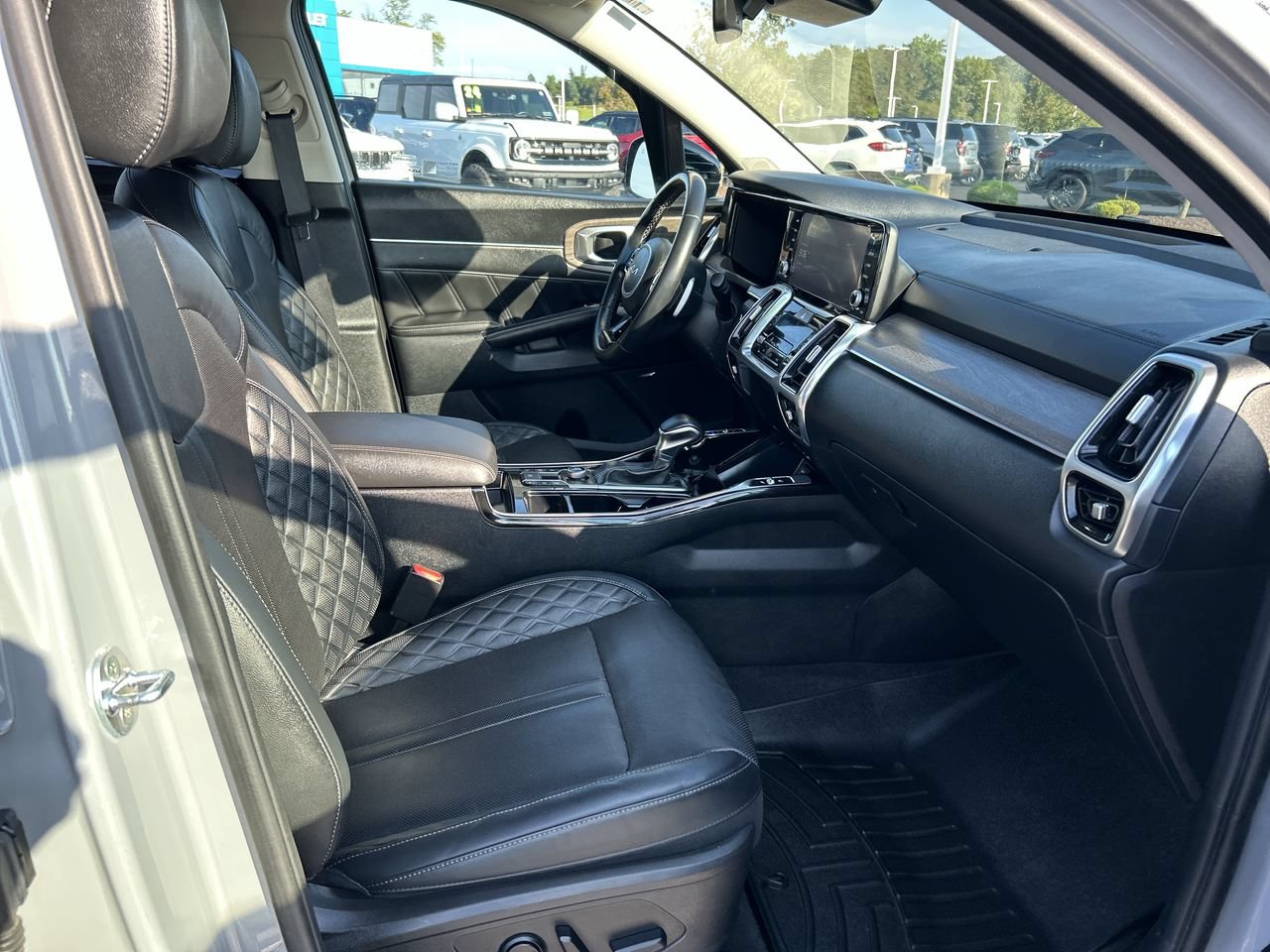 Used 2022 Kia Sorento SX Prestige AWD/4WD image 13