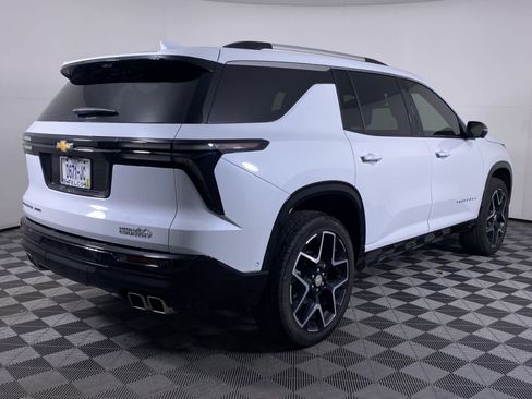 New 2026 Chevrolet Traverse High Country w/ LPO, Floor Liner Package AWD/4WD image 20