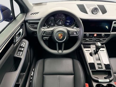 Used 2026 Porsche Macan AWD/4WD image 13