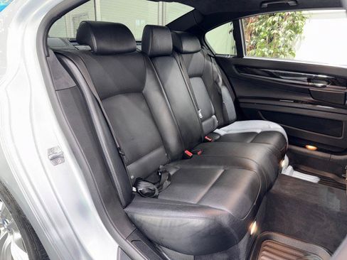 Used 2015 BMW 750Li xDrive w/ M Sport Edition AWD/4WD image 54