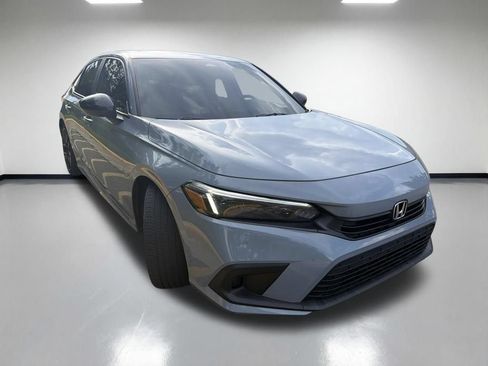 Used 2023 Honda Civic Sport image 2