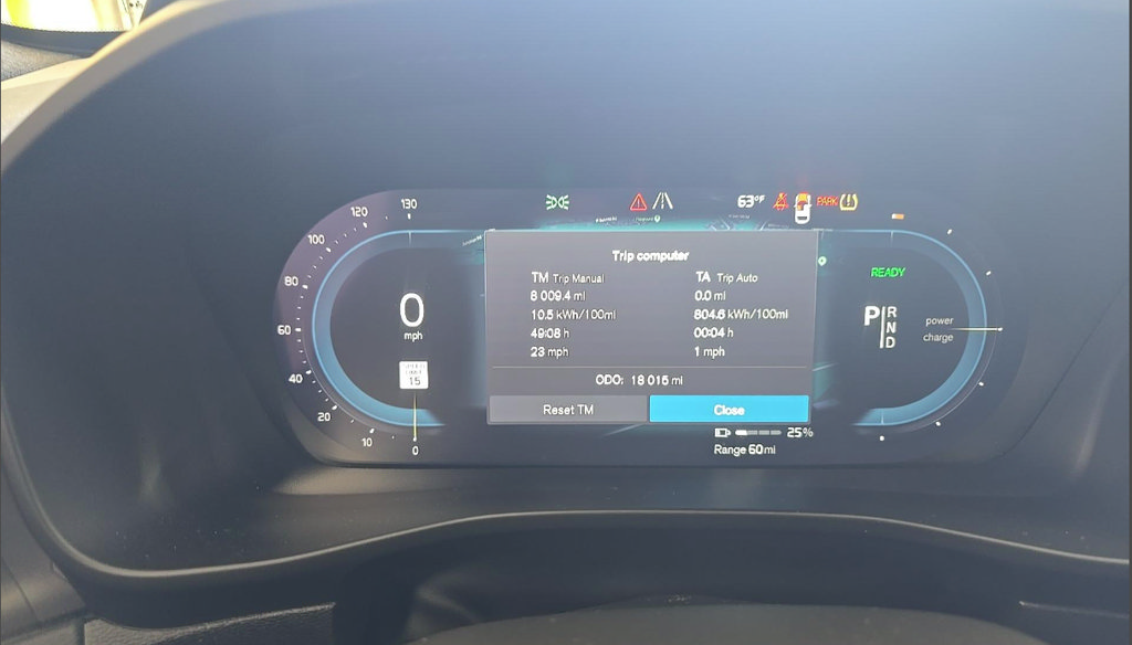 Used 2023 Volvo C40 P8 Recharge Plus AWD/4WD image 11