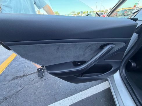 Used 2018 Tesla Model 3 Long Range RWD image 20