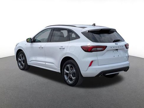 Certified 2023 Ford Escape ST-Line Select w/ Tech Pack #2 AWD/4WD image 4