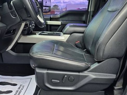 Used 2020 Ford F250 Lariat w/ Lariat Ultimate Package AWD/4WD image 9