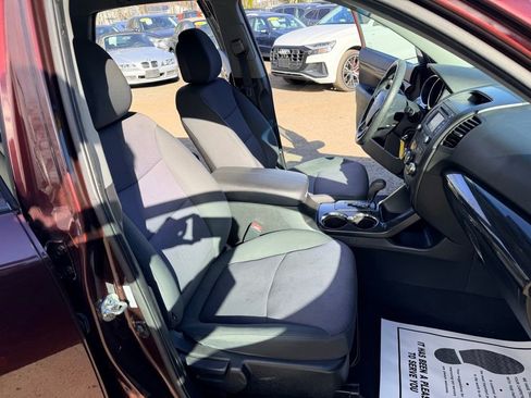 Used 2013 Kia Sorento LX w/ Convenience Pkg image 25