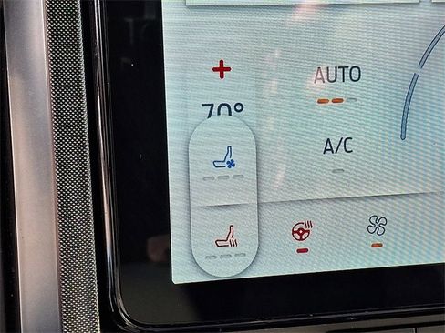 Used 2024 Ford Expedition Platinum image 27