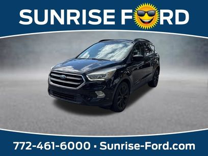Used 2017 Ford Escape SE w/ SE Sport Appearance Package