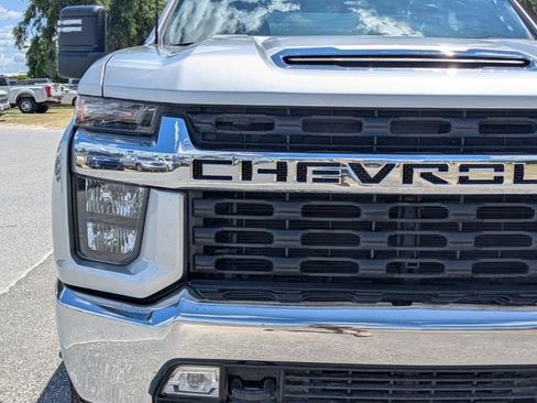 Used 2022 Chevrolet Silverado 2500 LT w/ Convenience Package AWD/4WD image 9