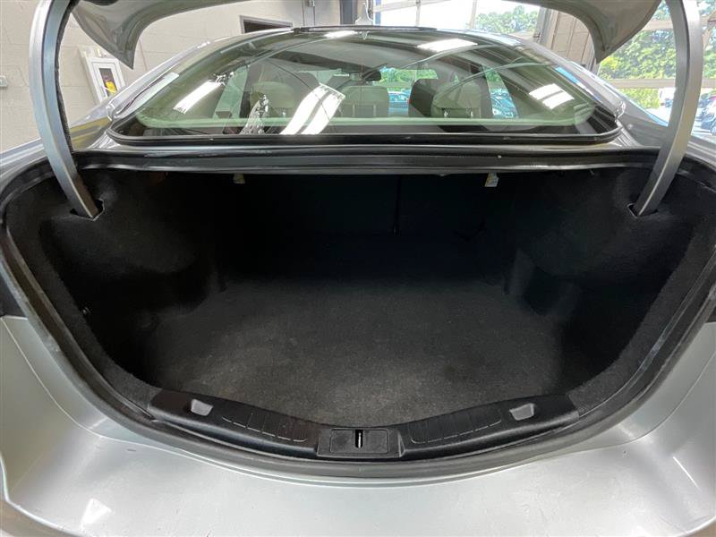 Used 2020 Ford Fusion SE FWD image 25