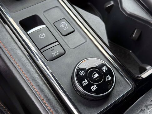 Used 2023 Nissan Pathfinder Rock Creek AWD/4WD image 32