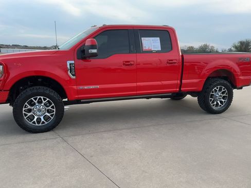 Used 2021 Ford F250 Lariat w/ Lariat Ultimate Package image 4