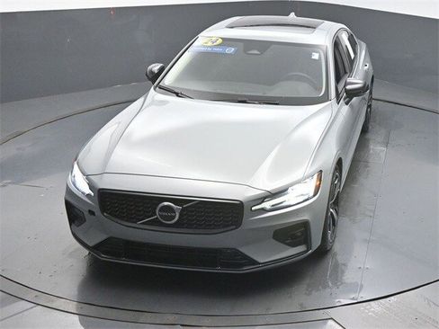 Certified 2024 Volvo S60 B5 Core image 42