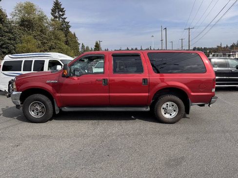 Used 2003 Ford Excursion XLT AWD/4WD image 2