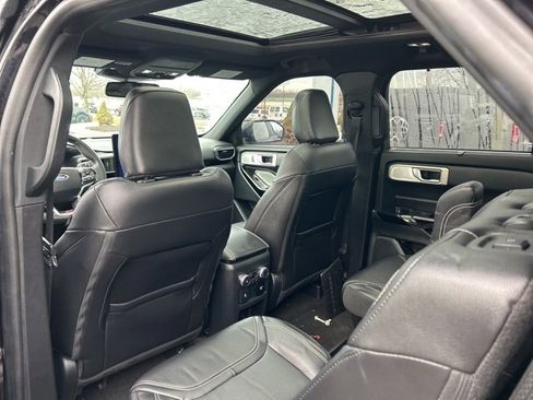 Used 2021 Ford Explorer ST w/ Equipment Group 401A image 12