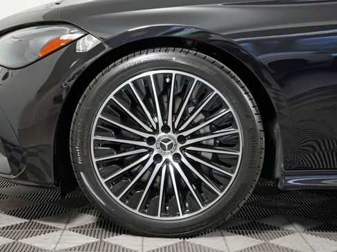New 2026 Mercedes-Benz CLE 300 4MATIC Coupe image 9